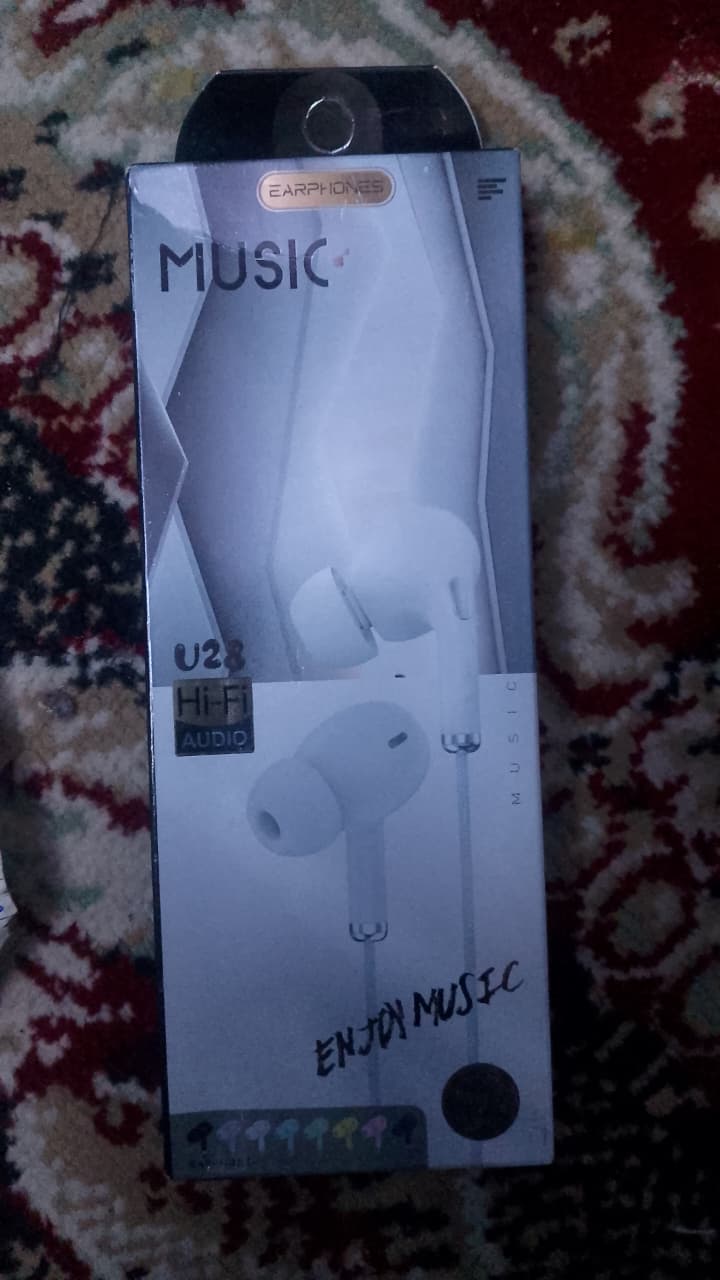 U28 Music Earphones - HiFi Audio Wired Earbuds White